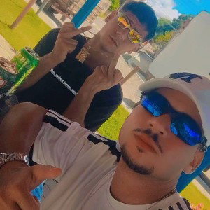 MC Matheus Hermon: só de sacanagem vó bota tu pra enplorar 