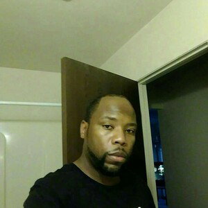 YoungEzz "(keep moving)