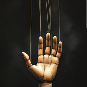 strings on puppets 