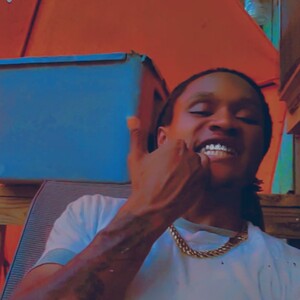 What you doing scamming or eathier making it happen got them mood swangs  just like my daddy he acting swea he ain’t bou