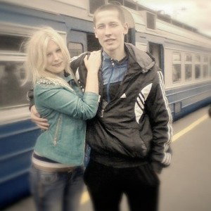 угрюмые лица