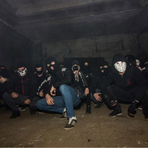 945