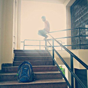 alone_THE DKSID 