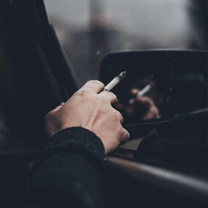-۵