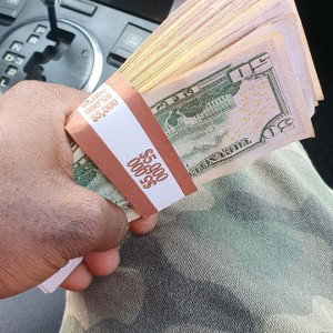 🗣🤑🤑