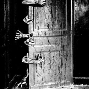 💀За Закрытой Дверью💀