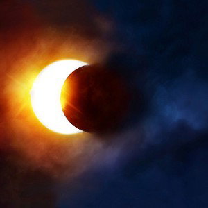 la lune❄️>🌚-🌞<le soleil🔥 brille🌓