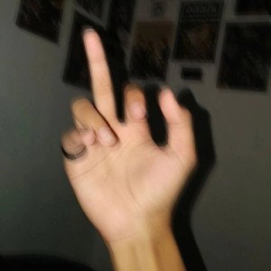 Moliba - Uzaklardasın