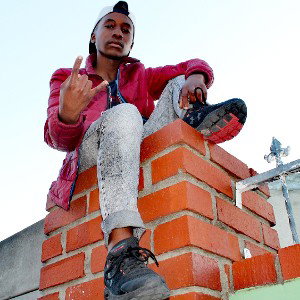 bn-tee - Hard worker