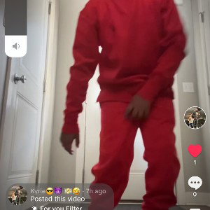 SMACKIN (19:01:49)