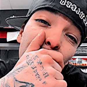 listen to me ft loyal1king(4)