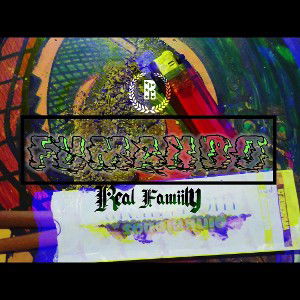 Fumando_Rissy_RealFamiily_662-1