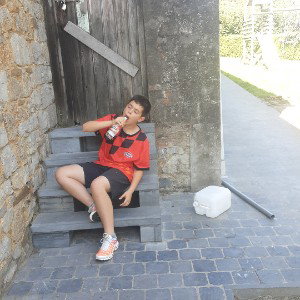 yeah ×2 katana bandana de benzema comme Sonic je cours comme un flic et je mange mes frites elle sont fraîches comme ma 