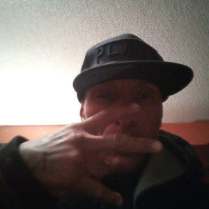 ESEZ MOST-WANTED Gz never Cry No More