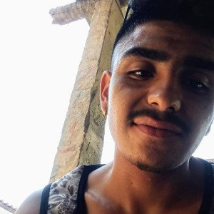 •Tengo El Agijon, Preparado Para Inyectar mi Veneno Ah Las Pussyx