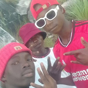 YOUNG BRO,LIL BRO & KING RICH _-_ LIFE IS HARD.MP3