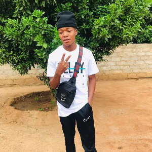 mAh_girl {Tsh E Piiyy}