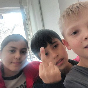 zhhfitititoz7huprüüo7tditodt9ft8t
