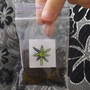 На районе суета
