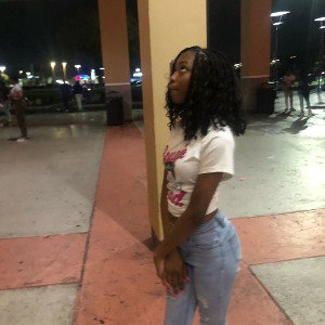 she make it clap