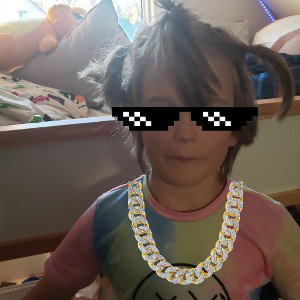 dis trak on him