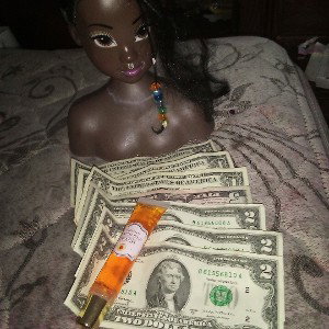 umm Artishia the rapper love music love hiphop can i taste a piece of your peaches in put a peach 🍑 in my mouth umm swe