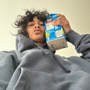 Groovy (Feat. Meezy) [Prod. Qrystral]