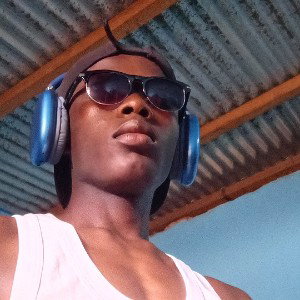 MR 14K THE BIGKING_ 🥀™ BEAT 😍_ DANS MES BRAS _Clip audio 