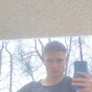 złym ołtarzem 