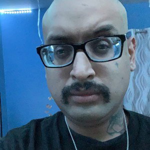 EL DE LOS LENTES _ (PEDRO