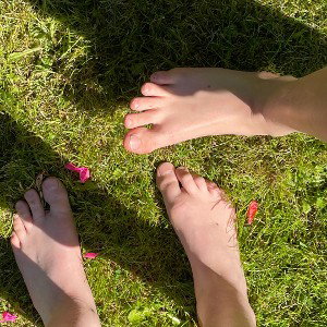 feet pics the song