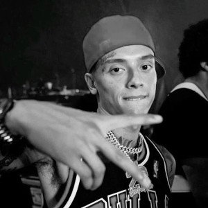 Track yankee Producción @Lilsentrical v Brooklyn x NY x Venezuela 🍷🍸🥃