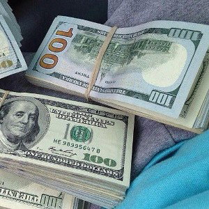 I'm rich now💲💲💵💵💵