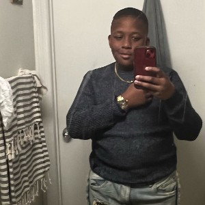 she rocking on my body she is Shari bitch