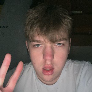 белый хочет движ