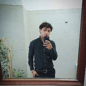 TE PIENSO X ADRIAN LU