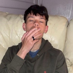 “when ur feeling low just grab that pen”