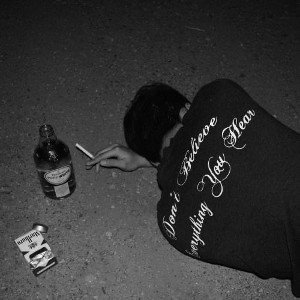  Alone 