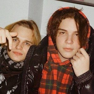 Scally Milano & Uglystephan - Туда сюда миллионер 