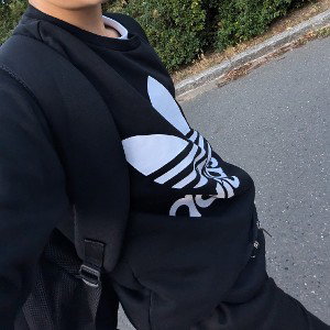 Live ist Hard