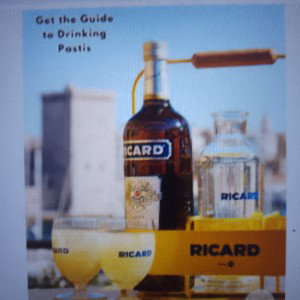 Yellow color pastis 