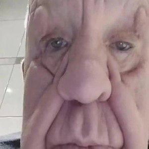 ДЕД СТРЕЛЬНУЛ