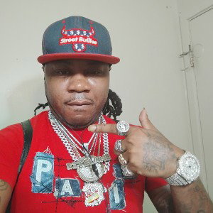 BEEZLY( off da Hook)