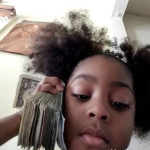 not fucking with thes girl🤑