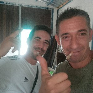 ANTONIO GUTIÉRREZ ROSADO 🎧 Y SERRANO HA ALUCINAOOO😜🎧🦉