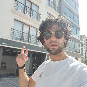 Gerçek değil 