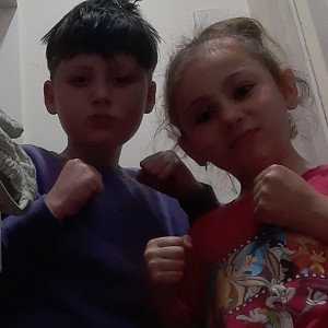 sis fist👊