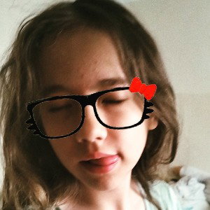 ej joł jol to że mam 11 lat to nie znaczy że nie mogę śpiewać rap umiem grać rap bo wchodzi mi to w głowę kiedy i jak