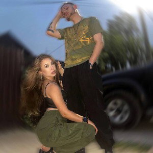 Сука-на-зарядке-