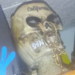 H0wL@W3eN by Topic Off Th3 D0m3